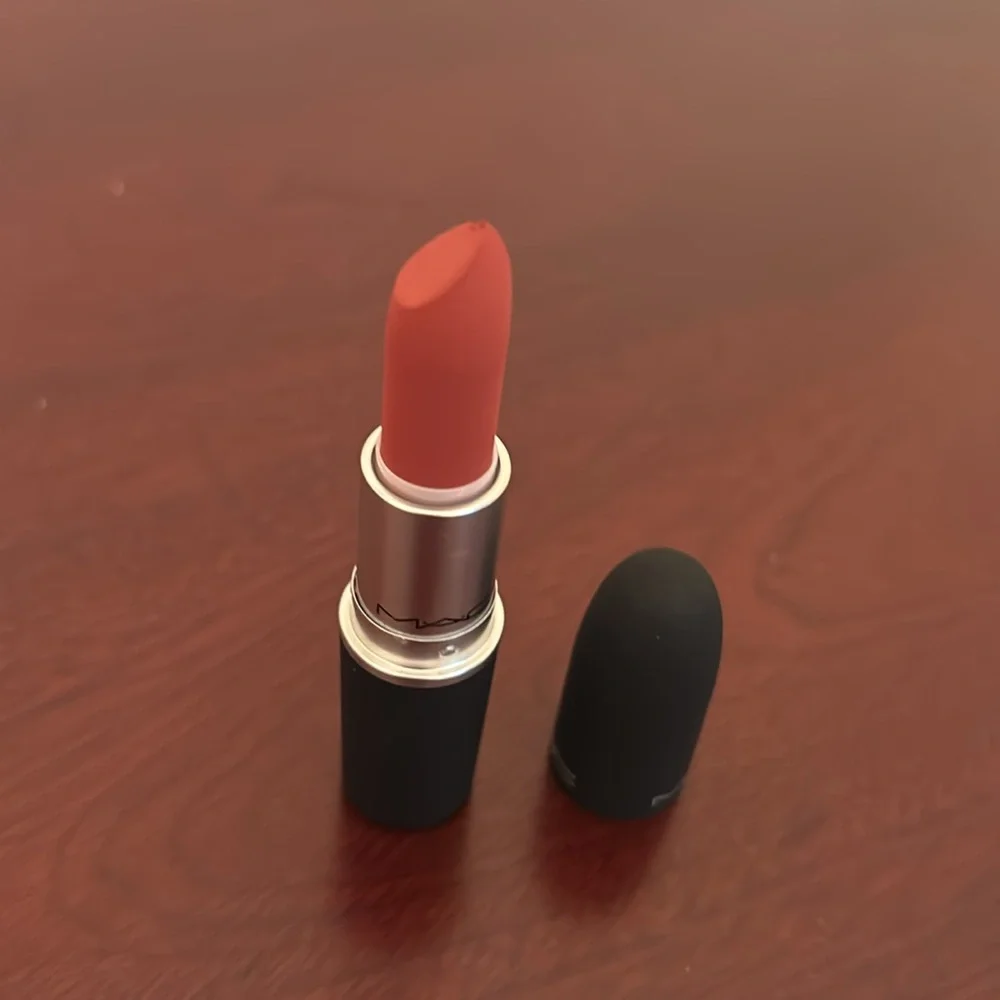 MAC Cosmetics gorgeous color